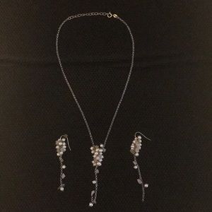 Necklace and earrings set